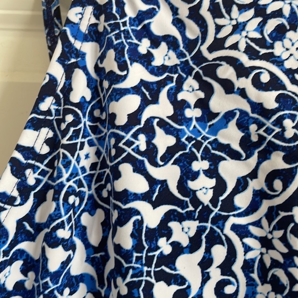 Women’s 24 in Ocean swimsuit new with tags adjustable straps - Picture 3 of 6